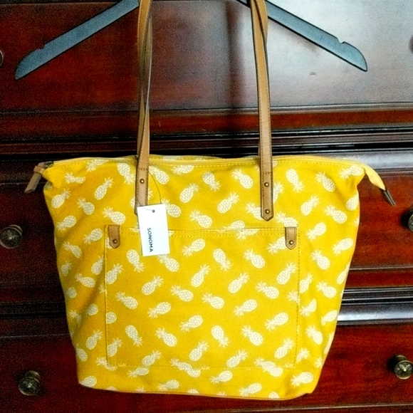 Sonoma Handbags - Sonoma pineapple tote